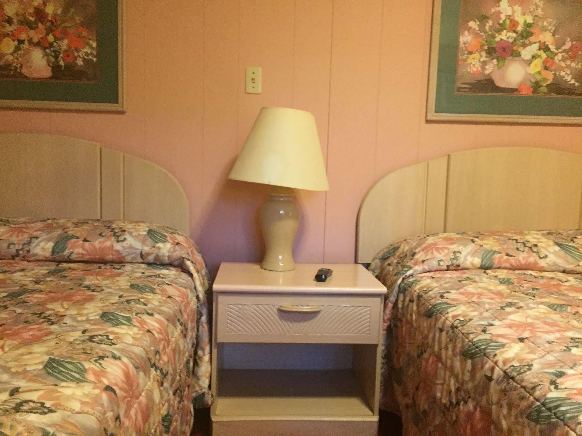 Carlin Villa Motel カーリンビル エクステリア 写真